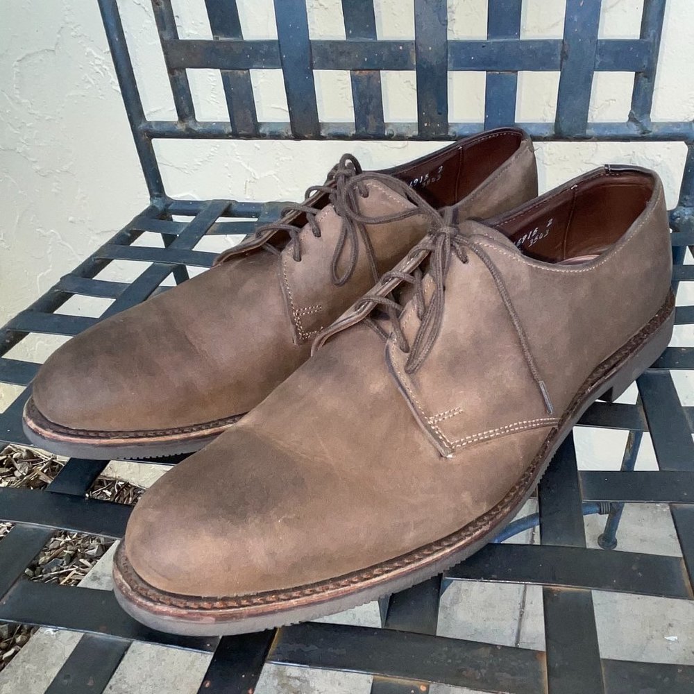 Allen Edmonds "Yale" Brown Suede Nubuck Lace up shoe